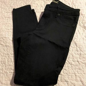 Black Skinny Jeans